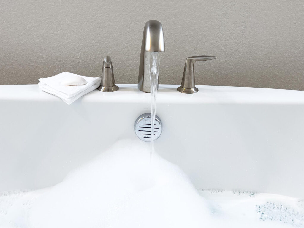 Cómo calcular cuantos litros le caben a tu bañera